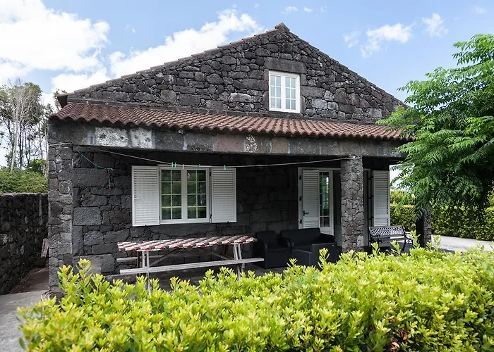 別荘 Adega Poca Prainha (Sao Roque do Pico)