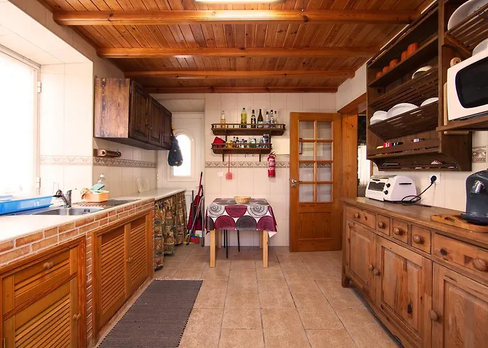 別荘 Adega Poca Prainha (Sao Roque do Pico)